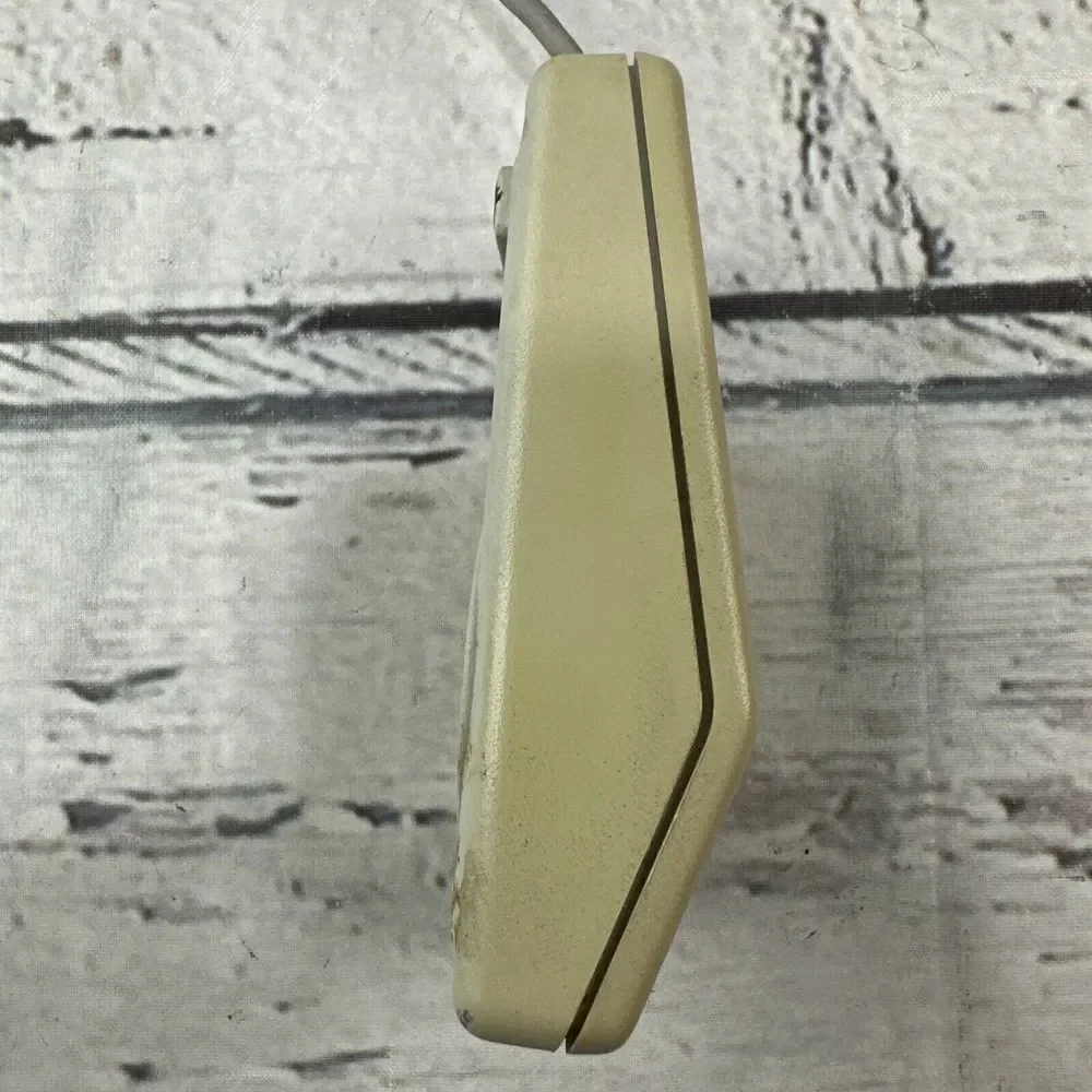 Vintage Apple Macintosh Model G5431 Desktop Bus Mouse Roller Ball As Is Yellowed